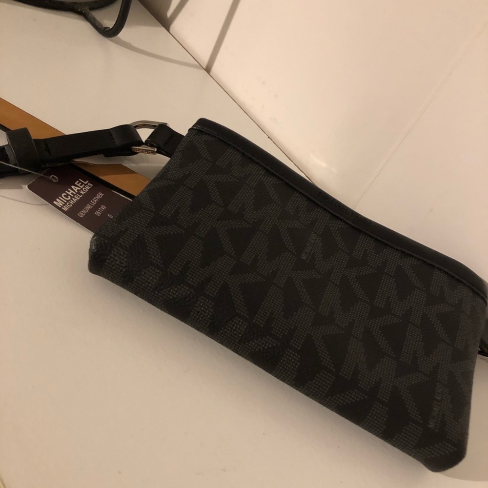 Michael kors fanny pack
